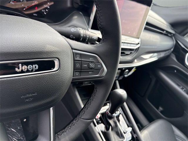 2025 Jeep Compass Latitude photo 12