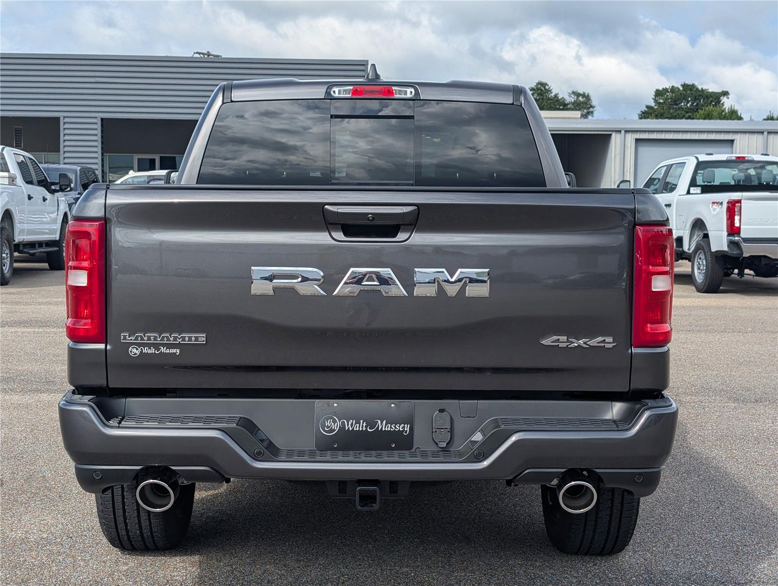 2026 Ram 1500 Laramie photo 4
