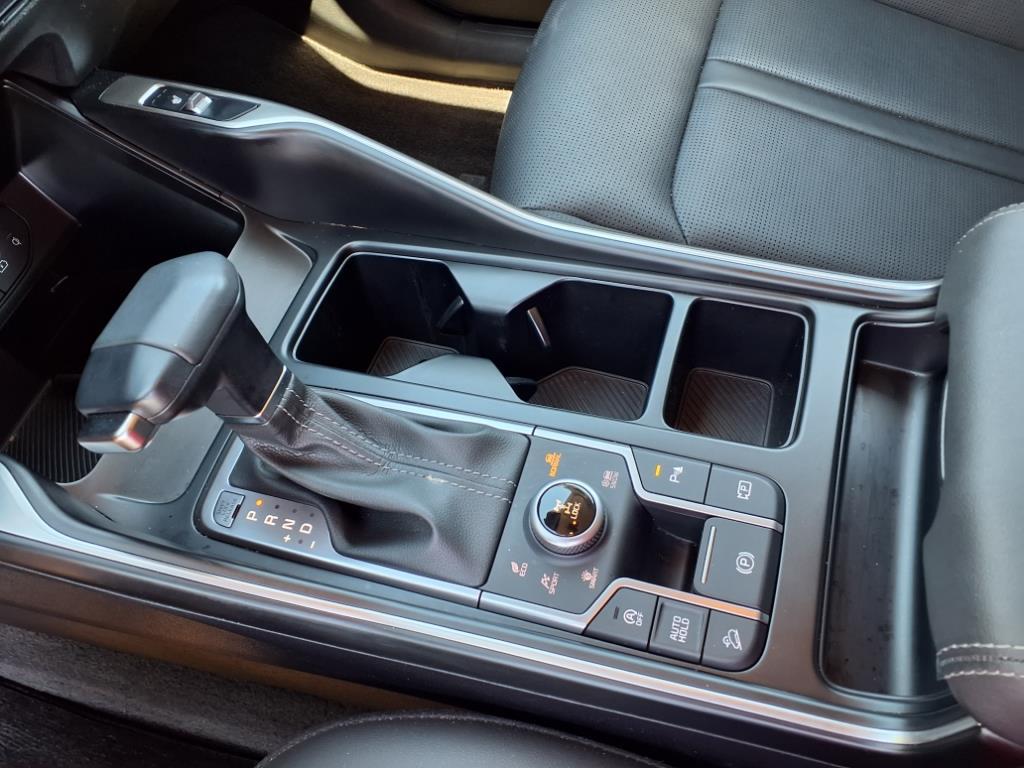 2025 Kia Sorento S photo 10