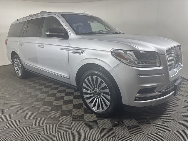 2019 Lincoln Navigator Reserve's photo
