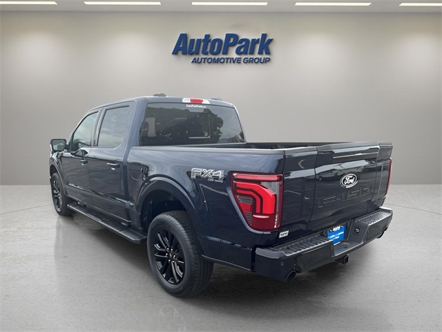 2025 Ford F-150 Lariat photo 3