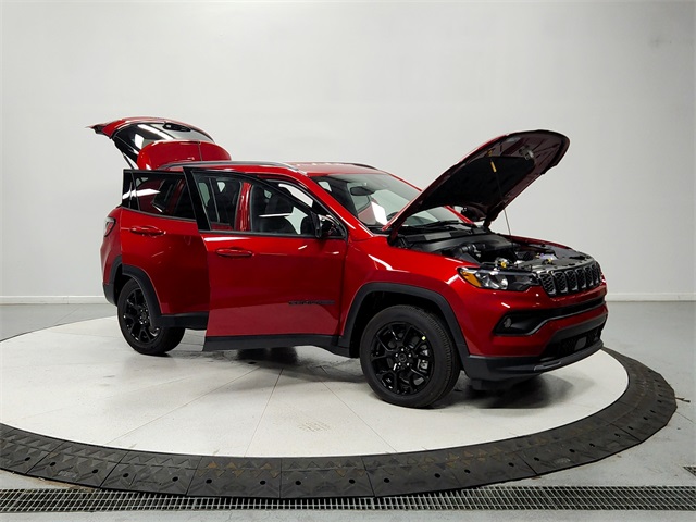2025 Jeep Compass Latitude photo 8