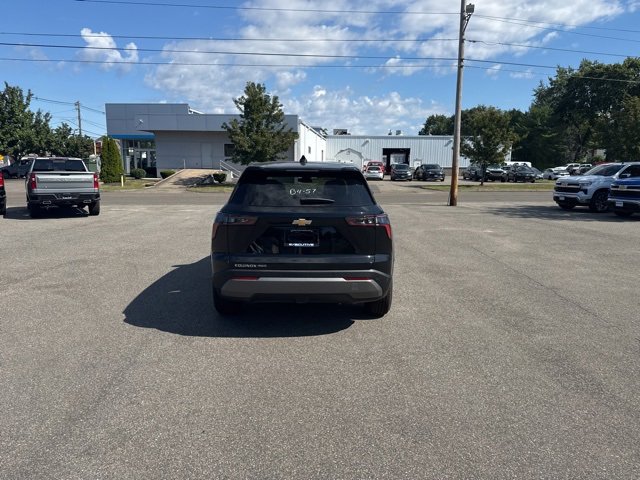 2026 Chevrolet Equinox LT photo 3