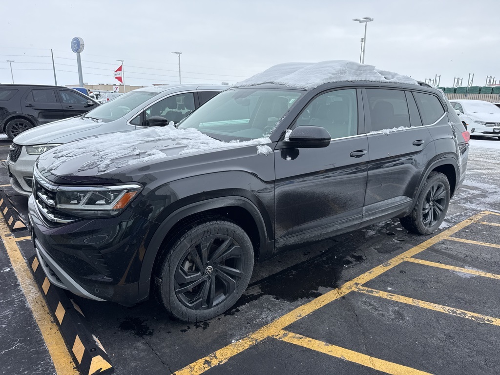 2022 Volkswagen Atlas SE w/Tech's photo