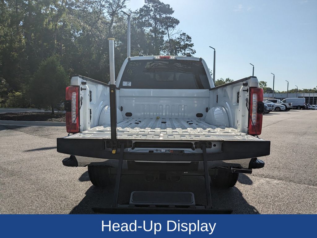 2025 Ford F-250 Lariat photo 12