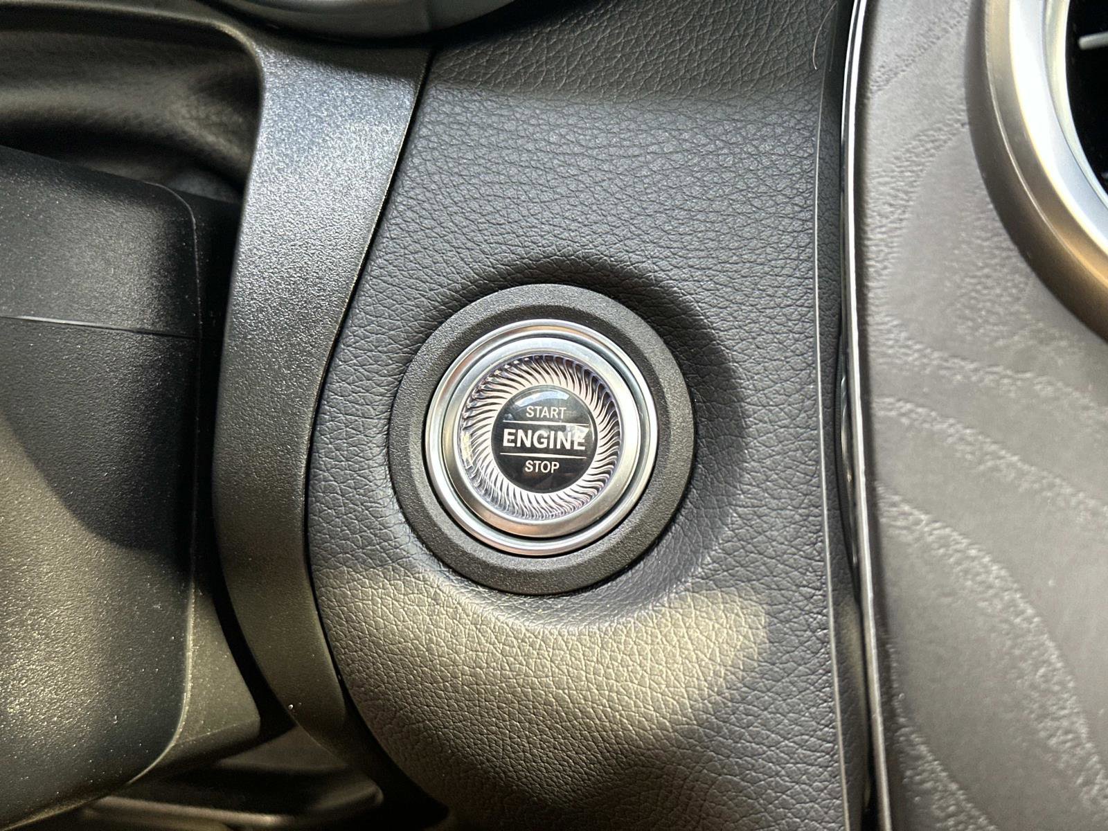 2022 Mercedes Benz GLC 300 4MATIC photo 24