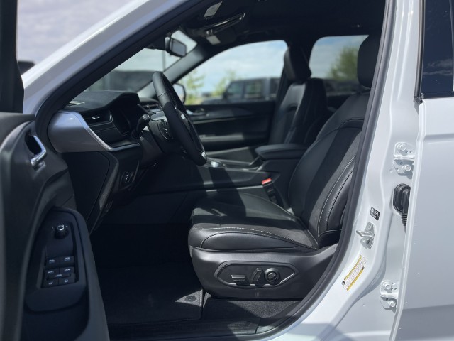 2024 Jeep Grand Cherokee Altitude X photo 6