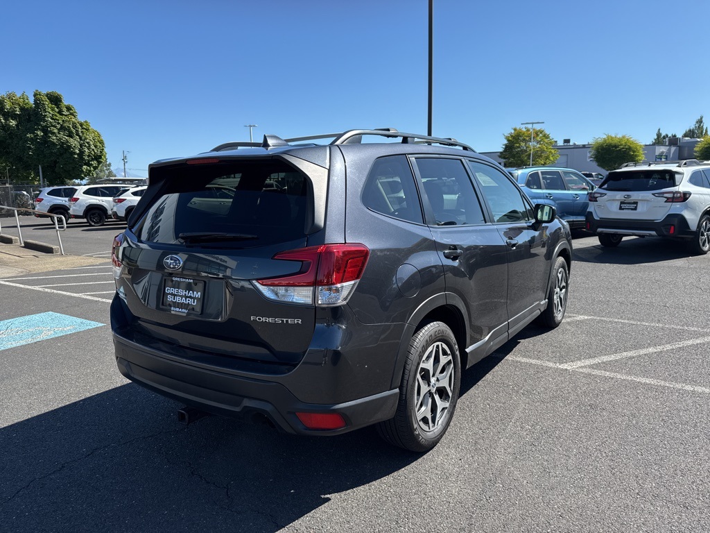 2019 Subaru Forester Premium photo 6