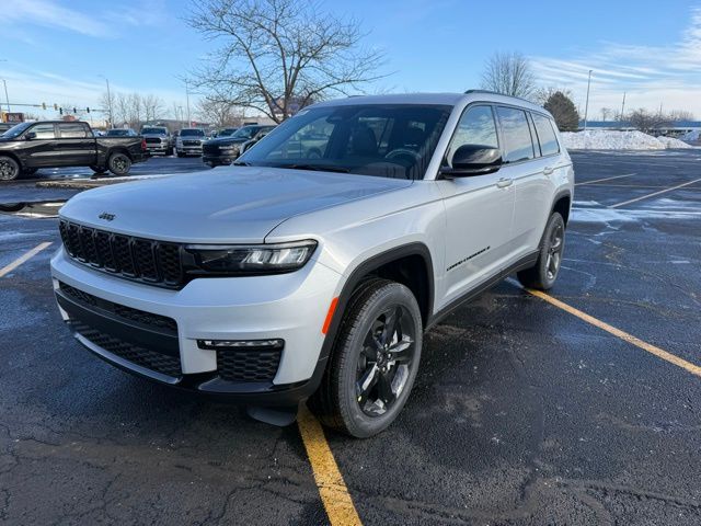 2025 Jeep Grand Cherokee L Limited's photo