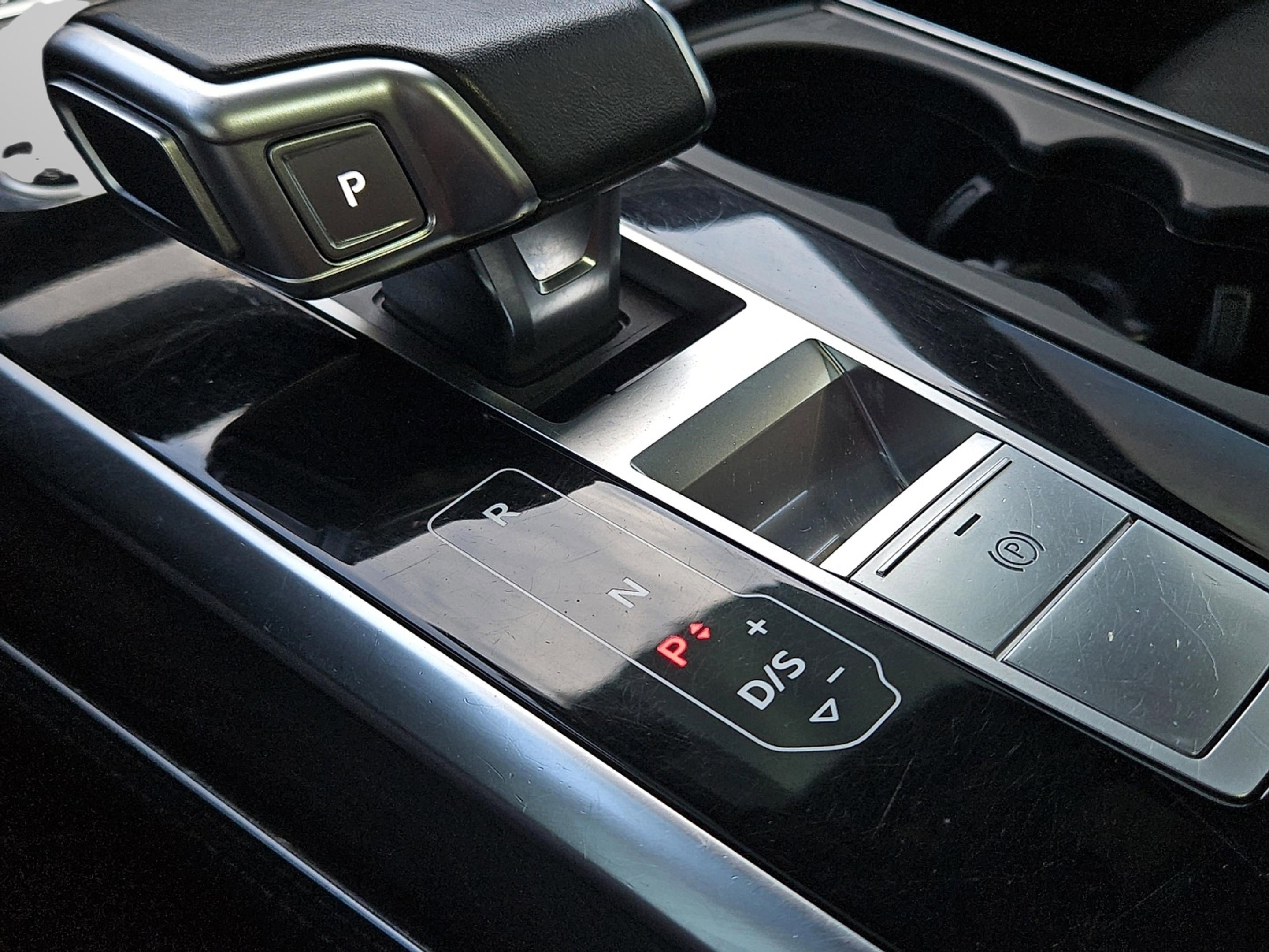 2021 Audi Q7 55 Prestige photo 33