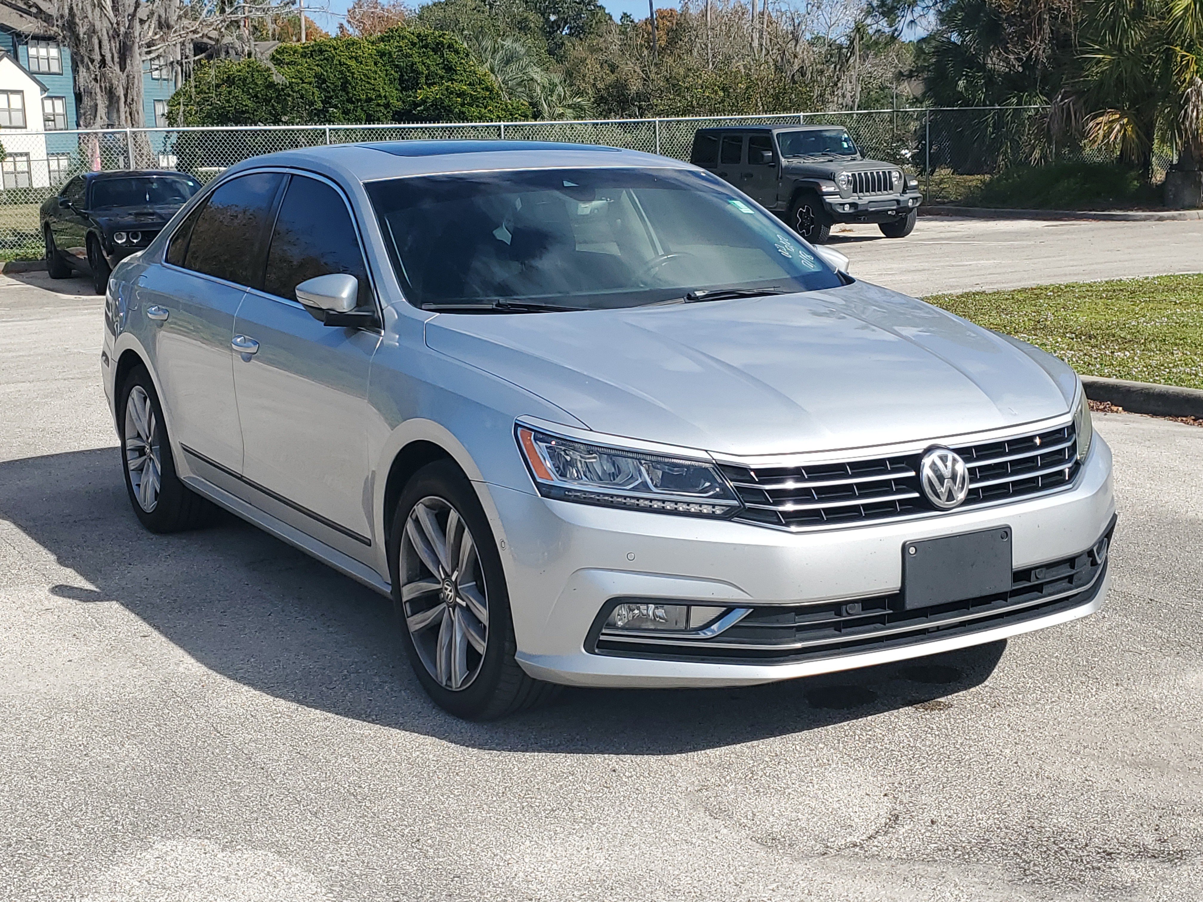 2017 Volkswagen Passat SEL Premium