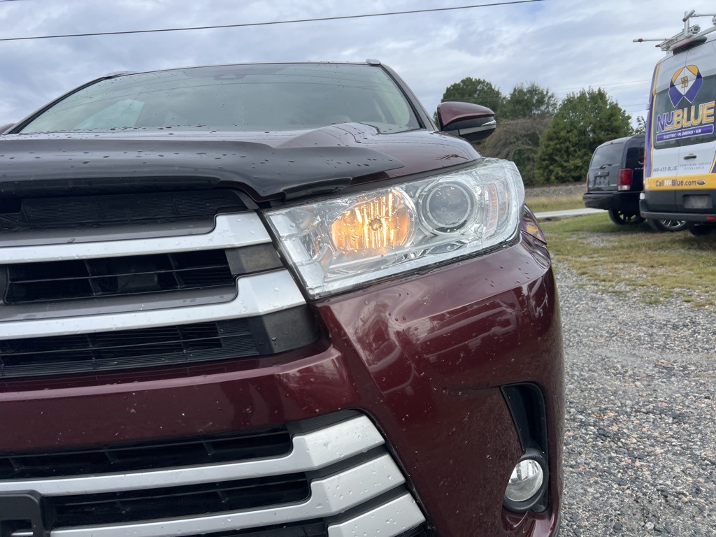 2018 Toyota Highlander XLE photo 11