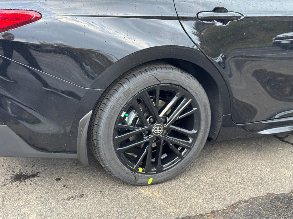 2026 Toyota Camry SE photo 3