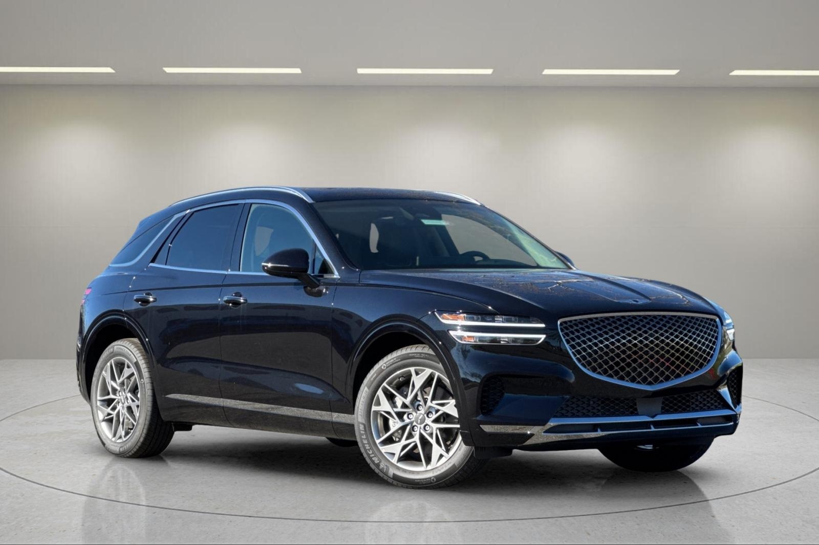 2025 GENESIS GV70 Standard