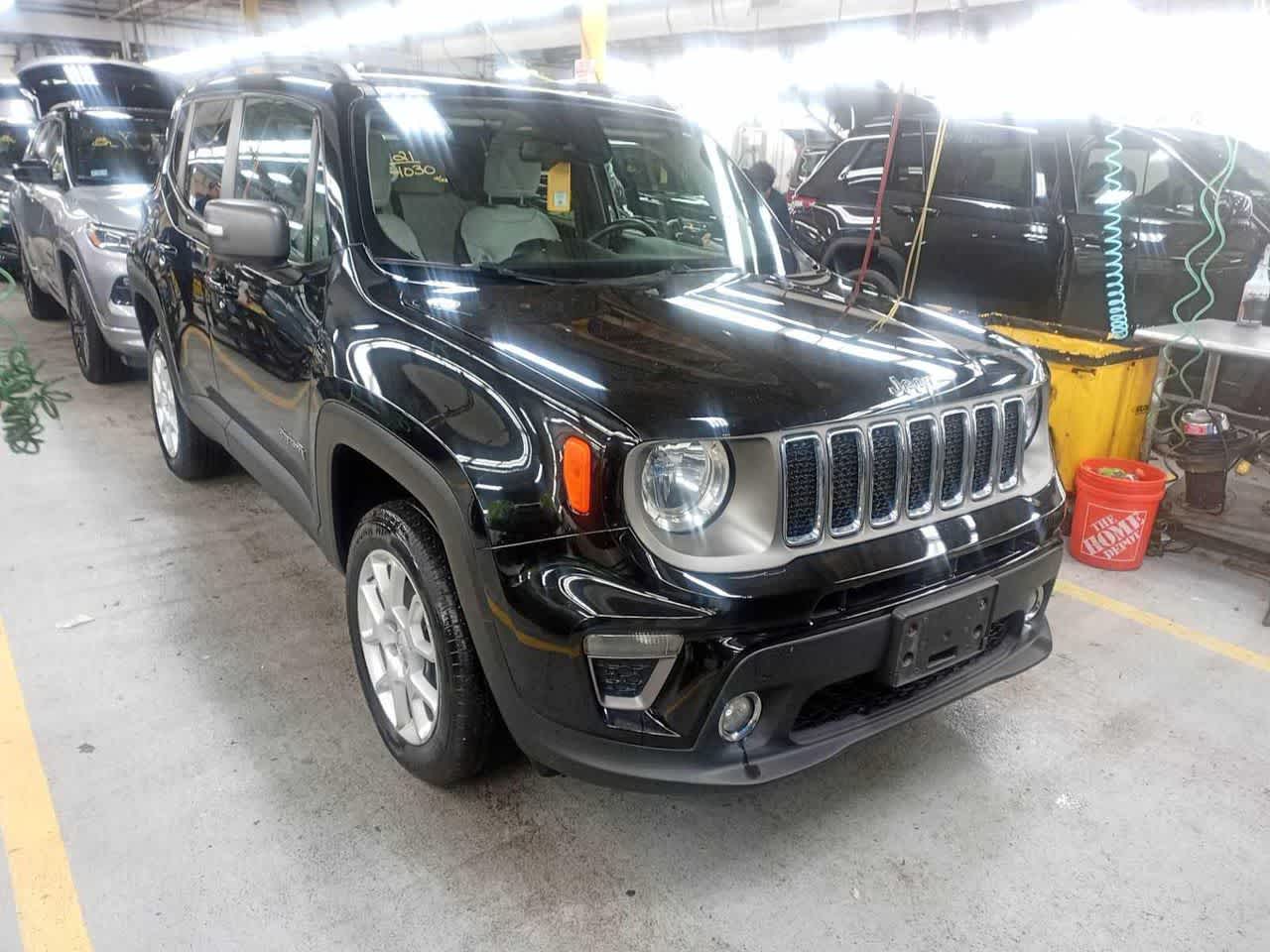 2021 Jeep Renegade Limited photo 2