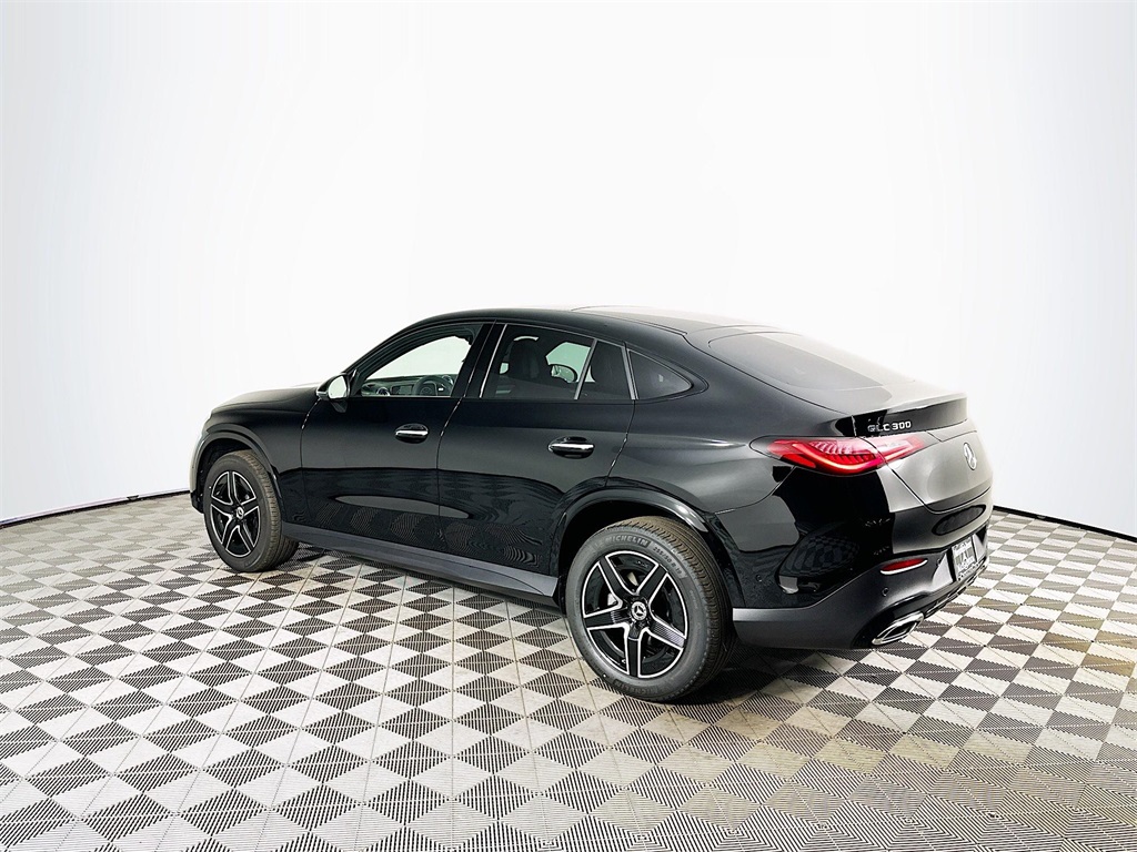2026 Mercedes Benz GLC 300 Coupe 4MATIC photo 4