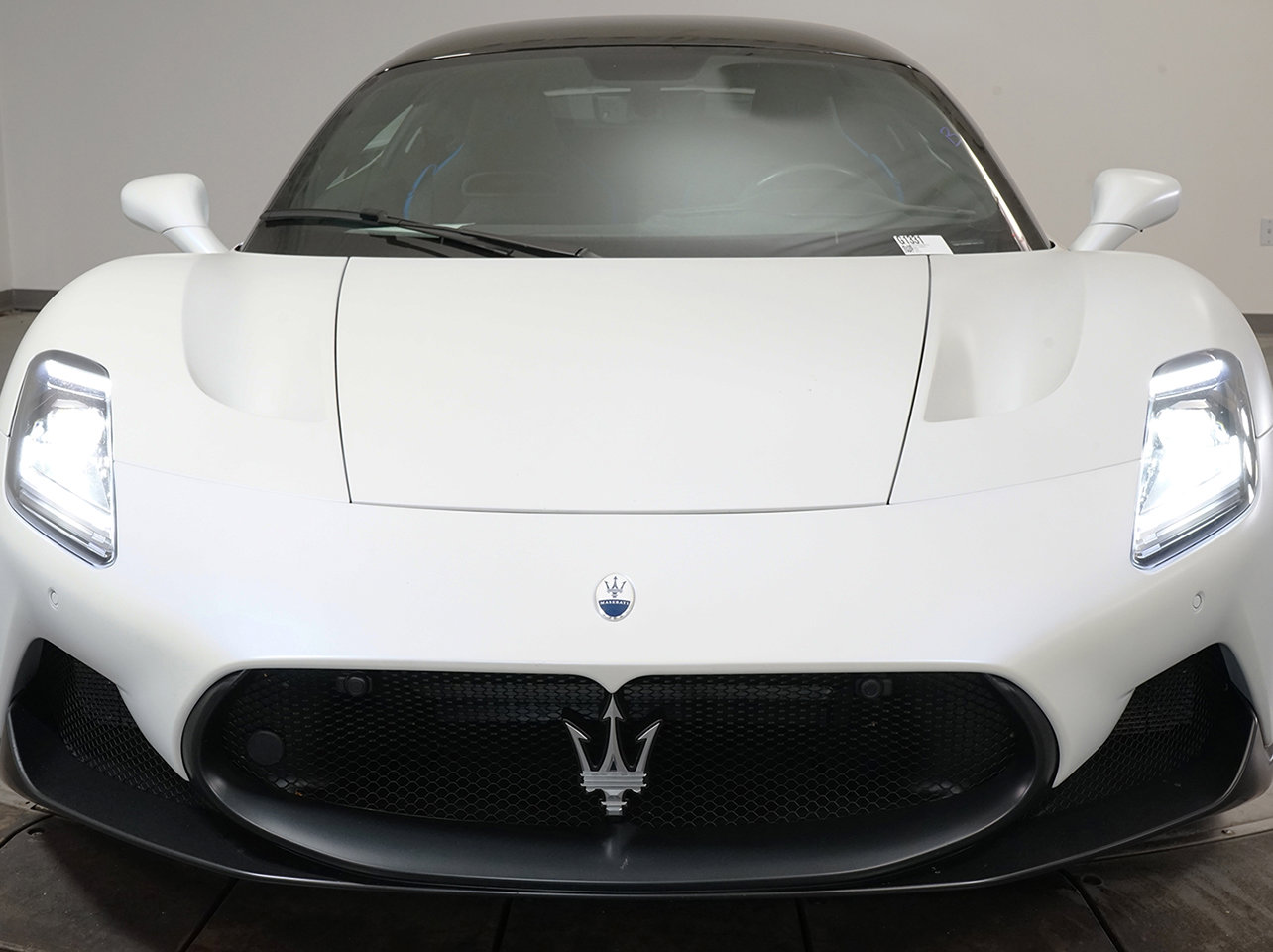 2022 Maserati MC20 Coupe photo 4