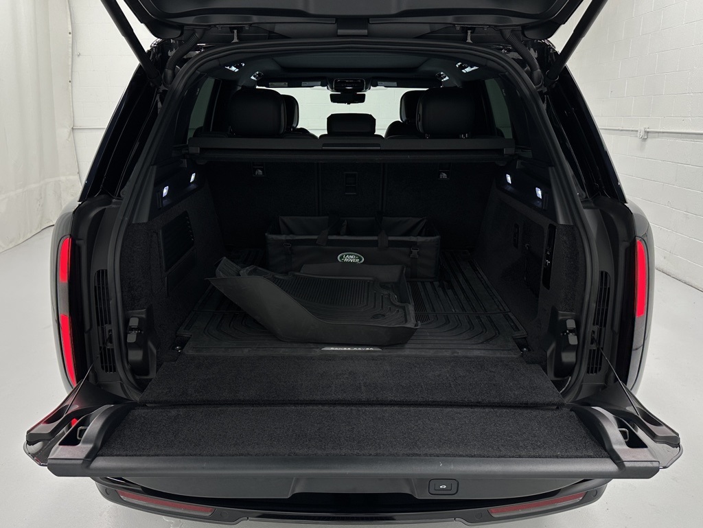2023 Land Rover Range Rover SE photo 43