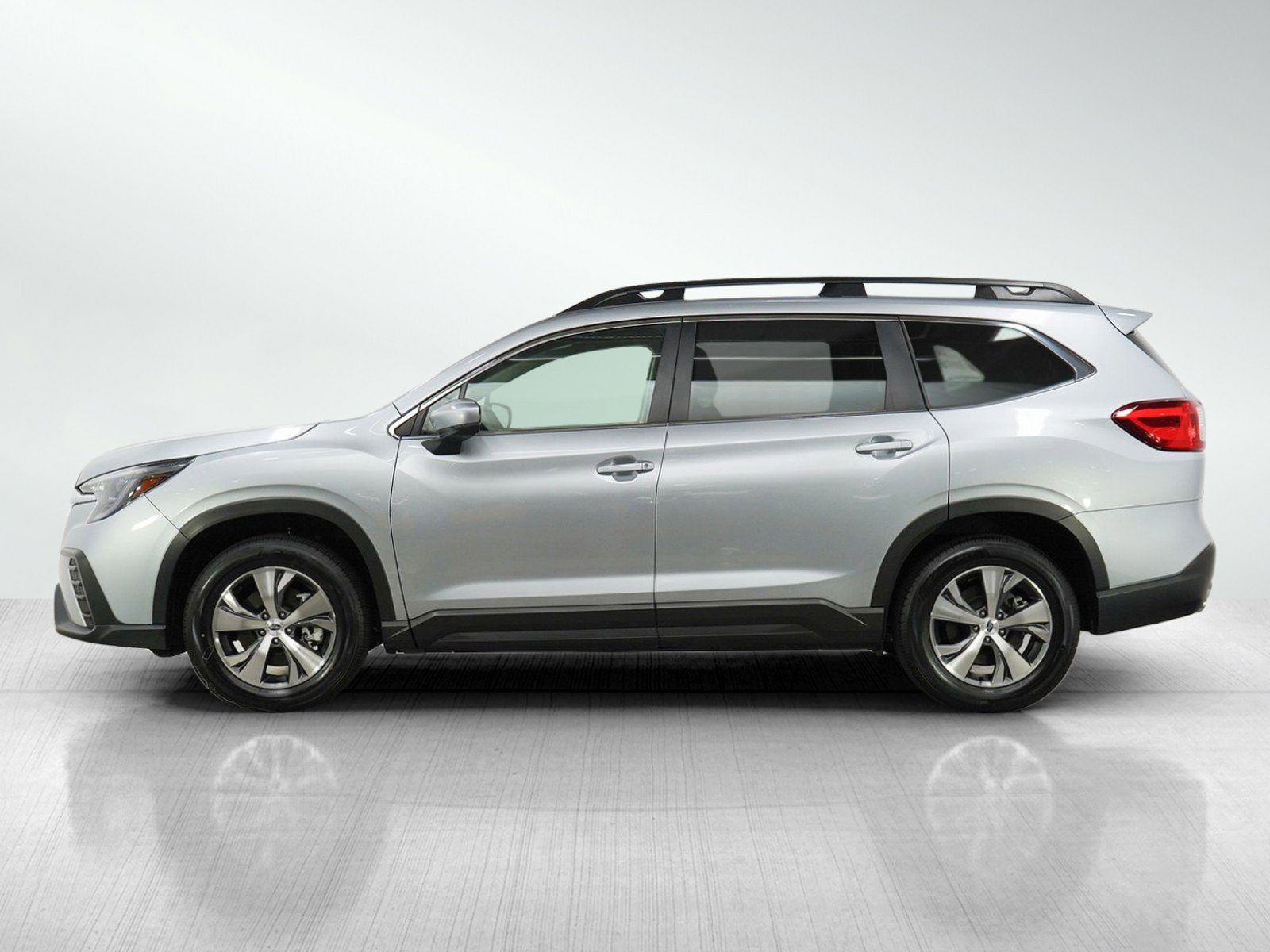 Used 2024 Subaru Ascent Premium with VIN 4S4WMAED9R3440550 for sale in Burnsville, Minnesota