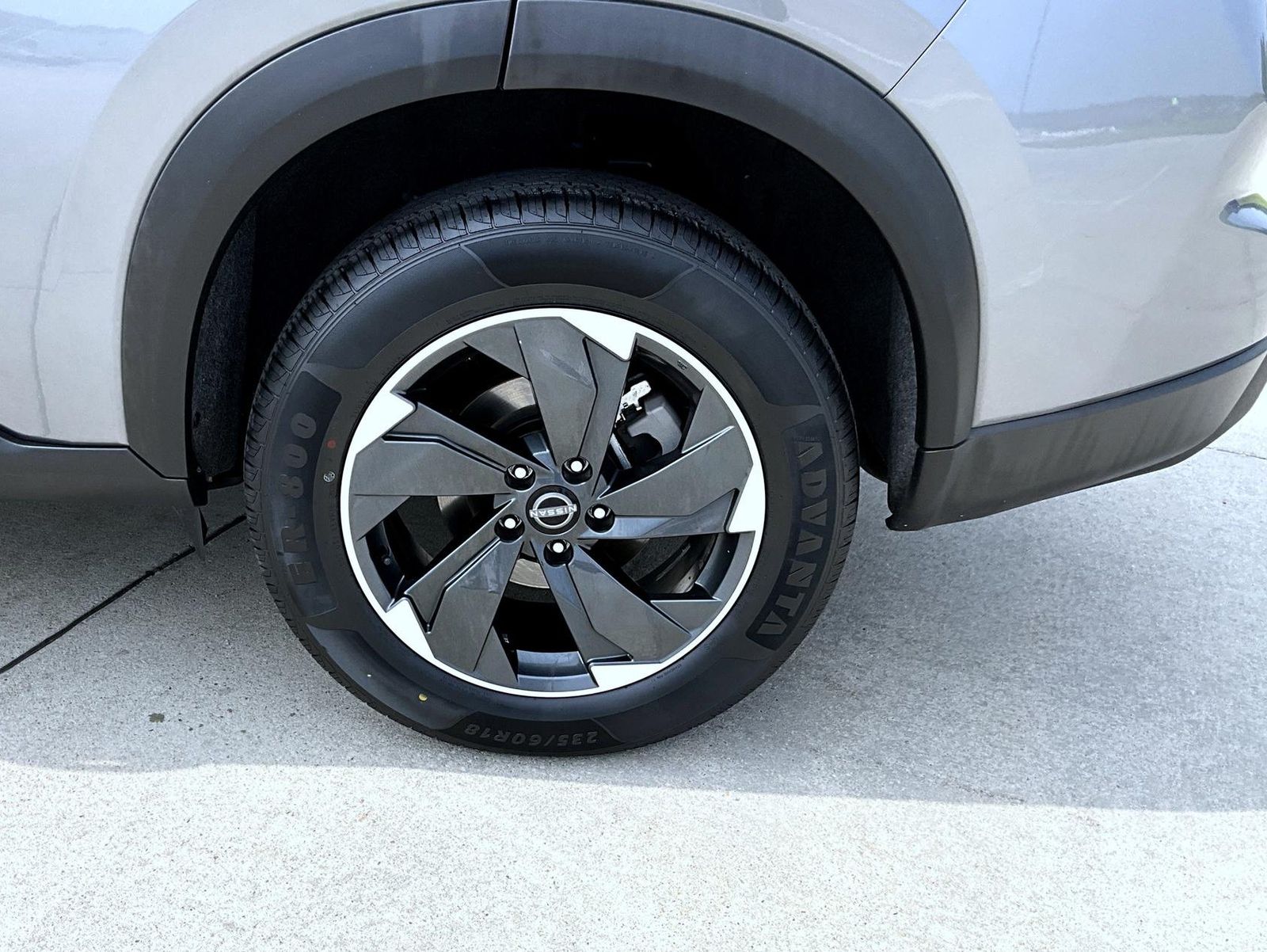 2024 Nissan Rogue SV photo 21