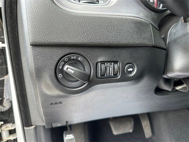 2023 Dodge Charger R/T photo 25