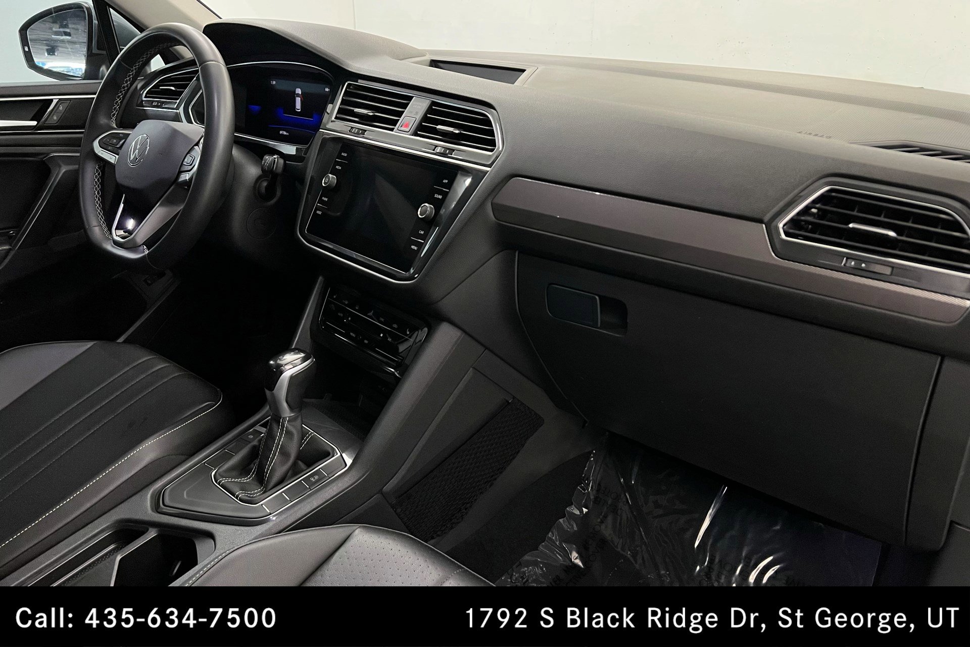 2022 Volkswagen Tiguan SE photo 24