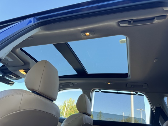 2023 Nissan Rogue Platinum photo 11