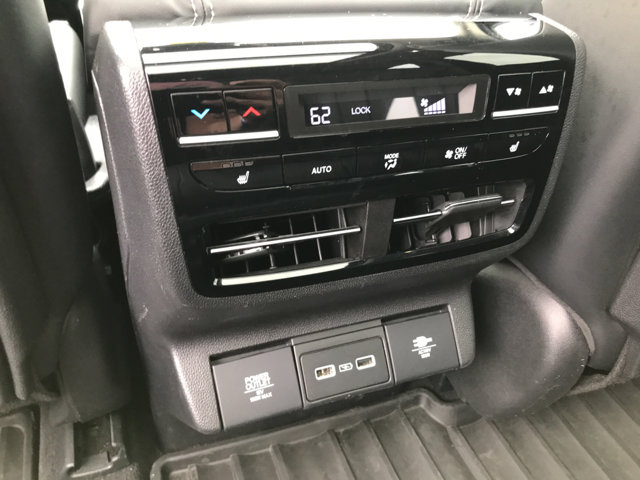 2023 Acura MDX SH-AWD Advance photo 23