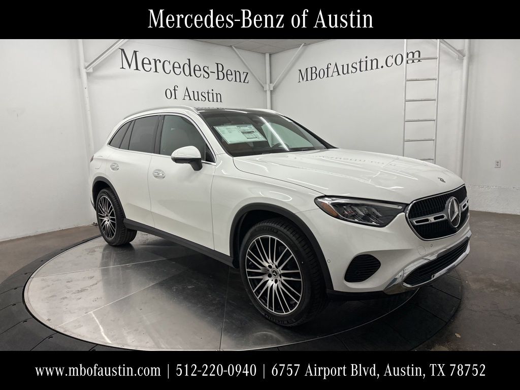 2026 Mercedes-Benz GLC Base's photo