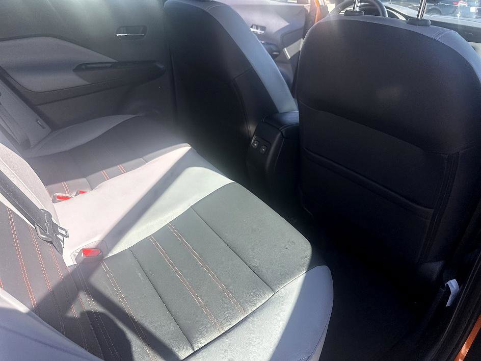 2023 Nissan Kicks SR photo 16