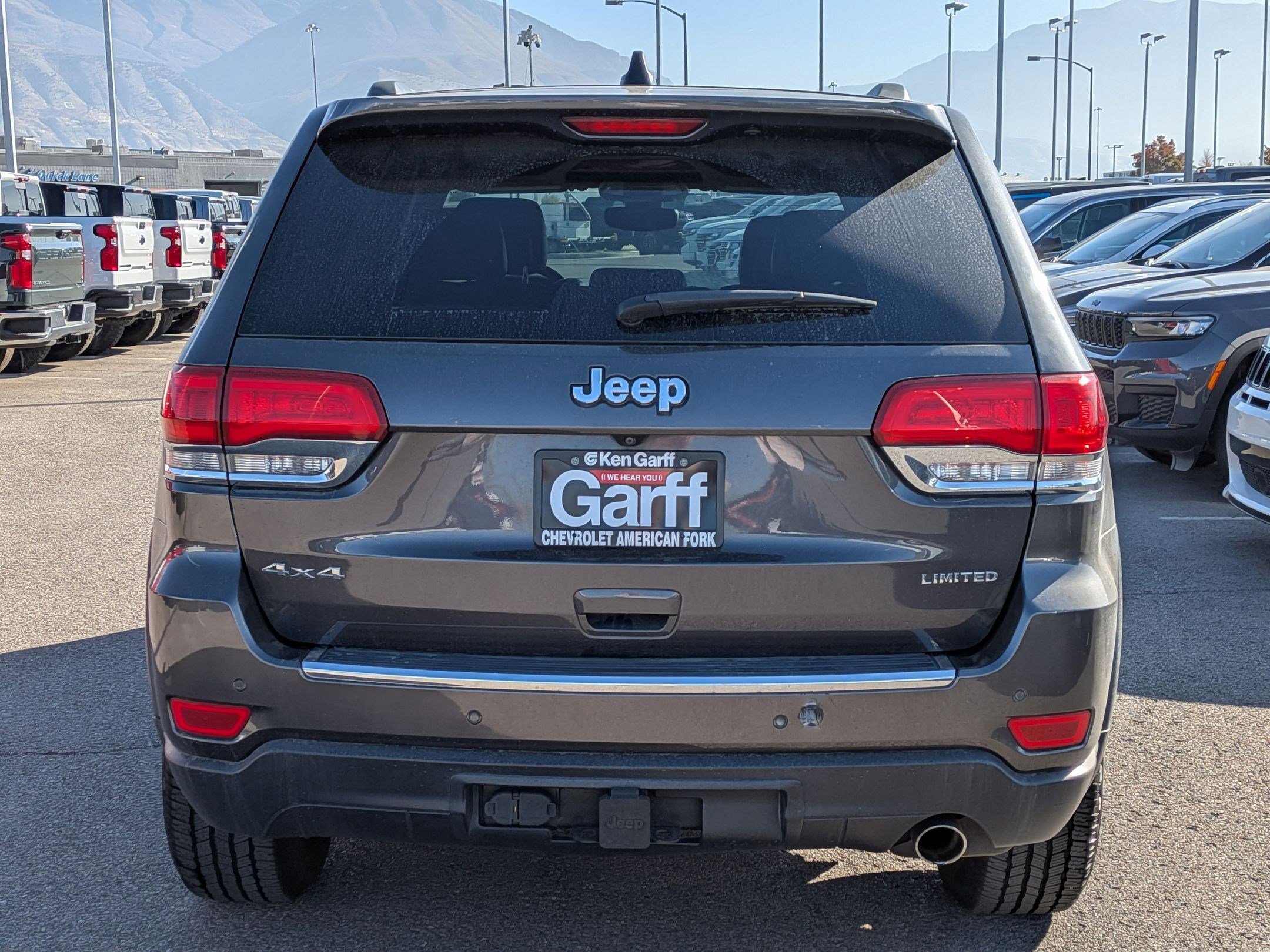 2017 Jeep Grand Cherokee Limited photo 3
