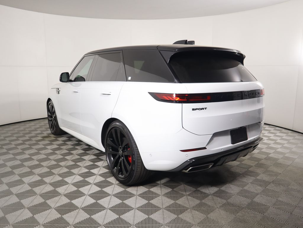 2025 Land Rover Range Rover Sport SE photo 7