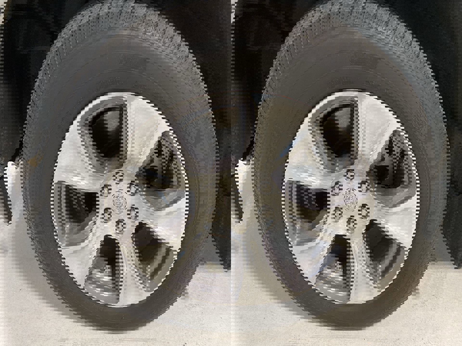 2020 Ram 1500 Laramie photo 29