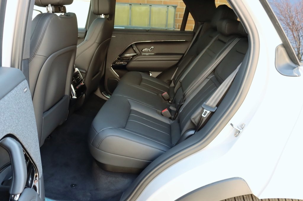 2025 LAND ROVER RANGE ROVER SPORT - Image 27