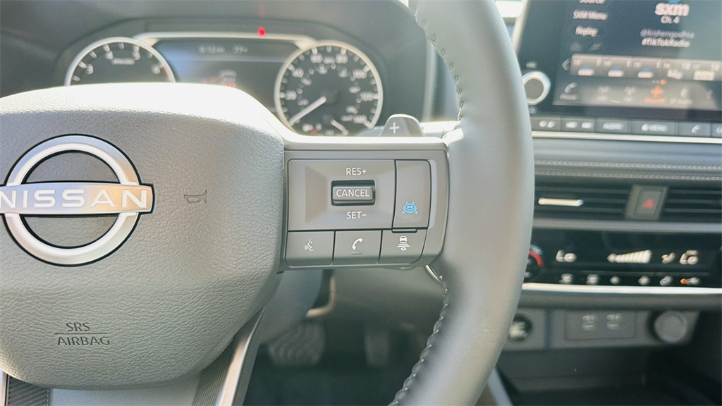 2026 Nissan Rogue SV photo 17