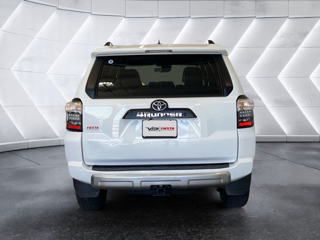 2024 Toyota 4Runner TRD Off-Road Premium photo 3