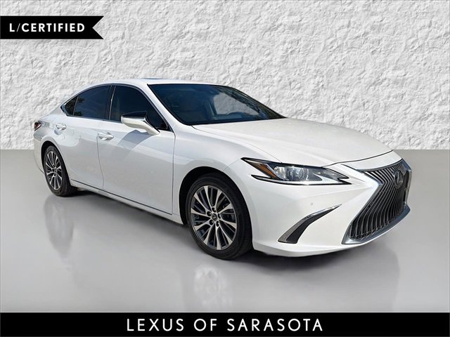 2020 Lexus ES 350's photo
