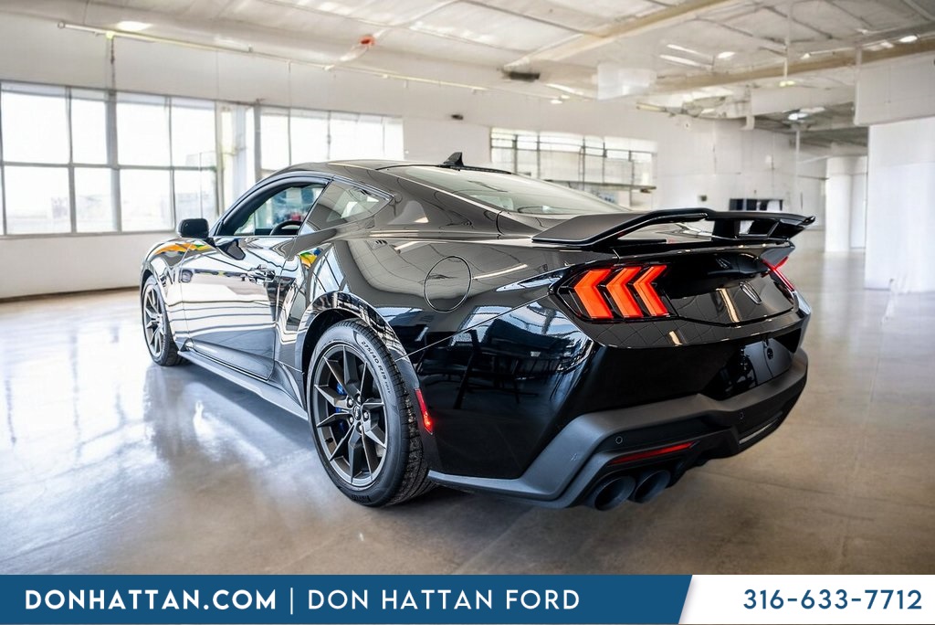 2025 Ford Mustang Dark Horse photo 23