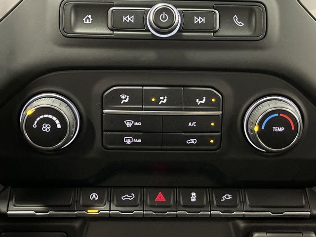 2021 Chevrolet Silverado 1500 Custom photo 16