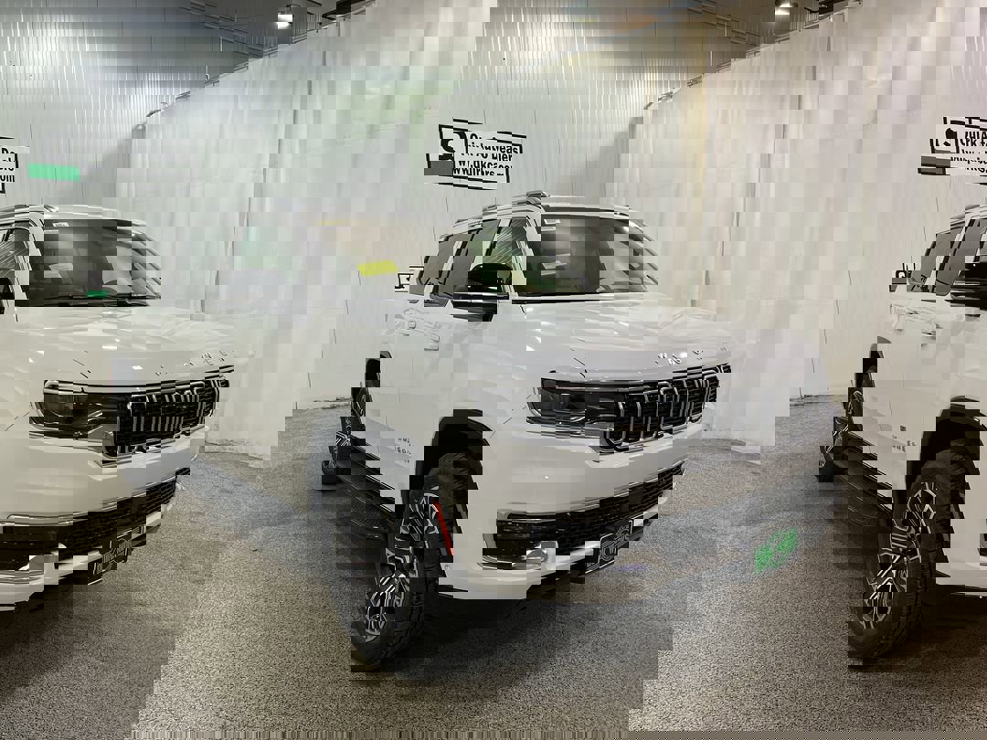 2025 Jeep Wagoneer L Series I's photo