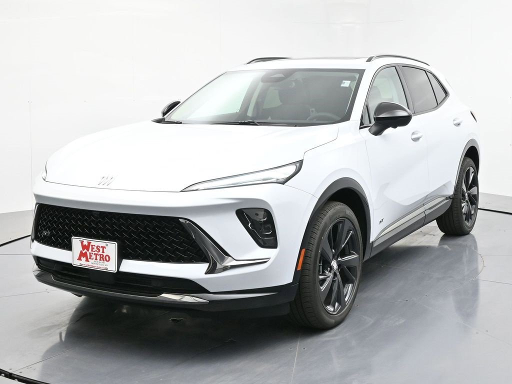 2025 Buick Envision Sport Touring's photo