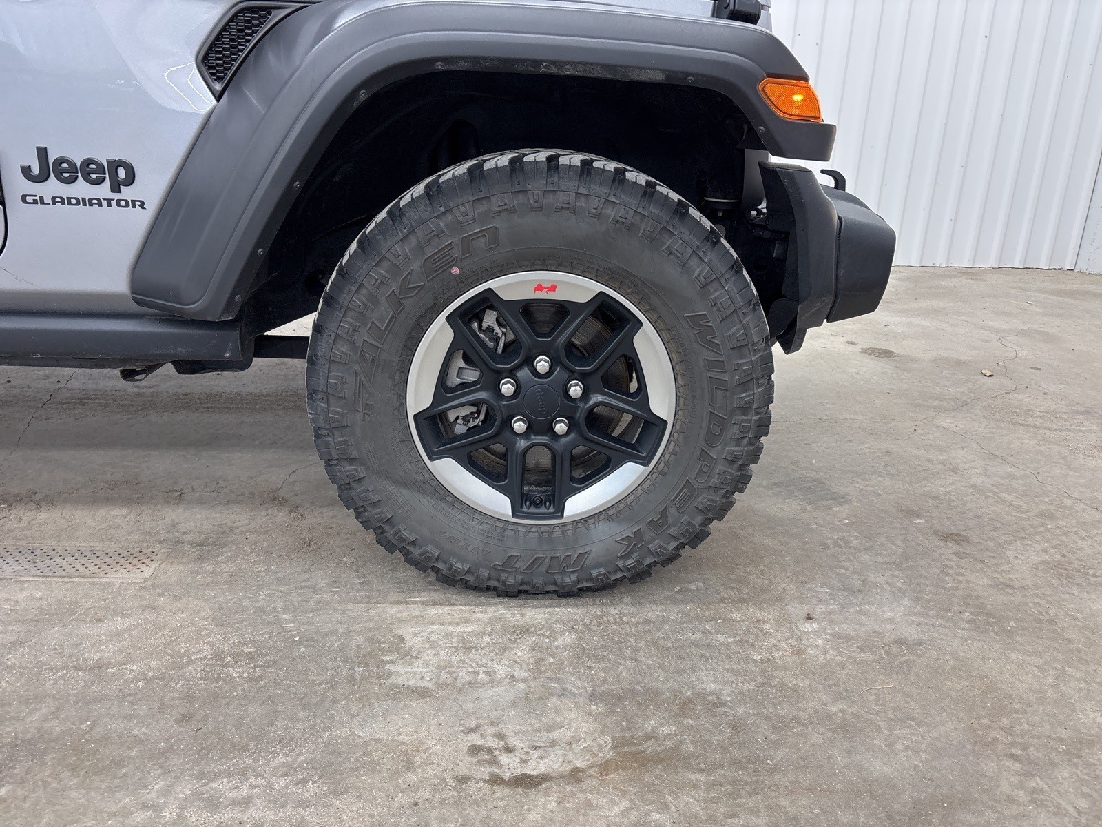 2020 Jeep Gladiator Sport photo 23