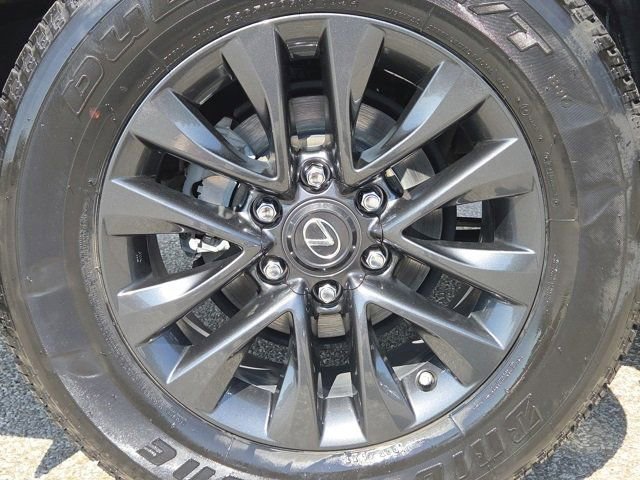 2022 Lexus GX 460 photo 23