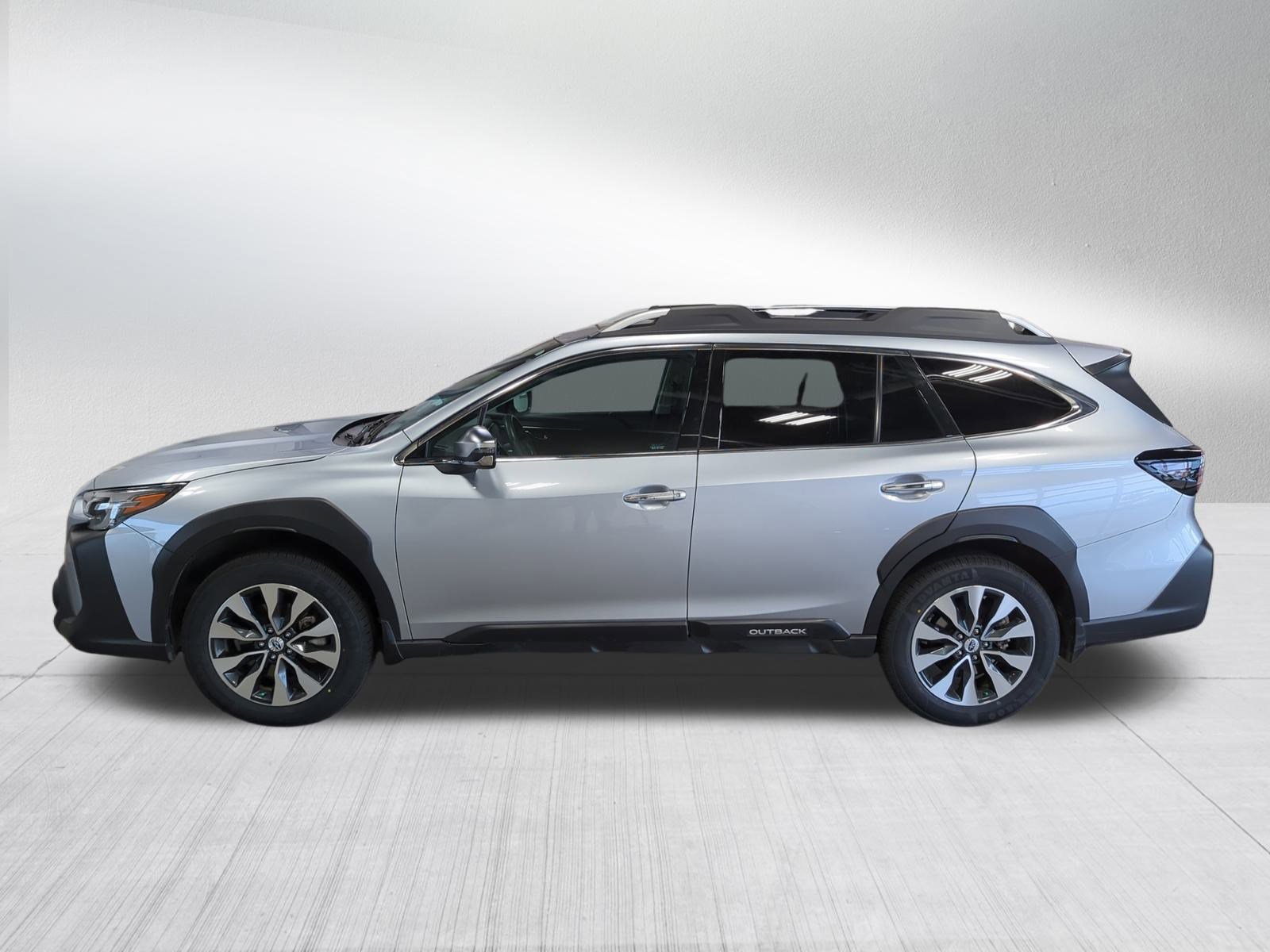2023 Subaru Outback Touring photo 4
