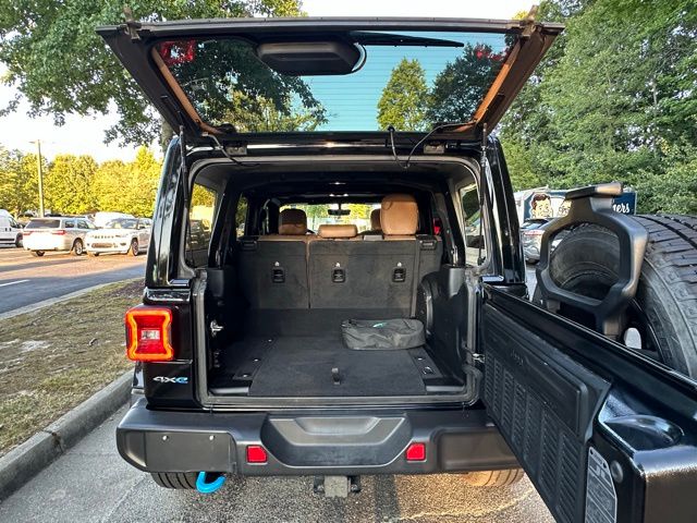 2022 Jeep Wrangler Unlimited Sahara 4xe photo 13