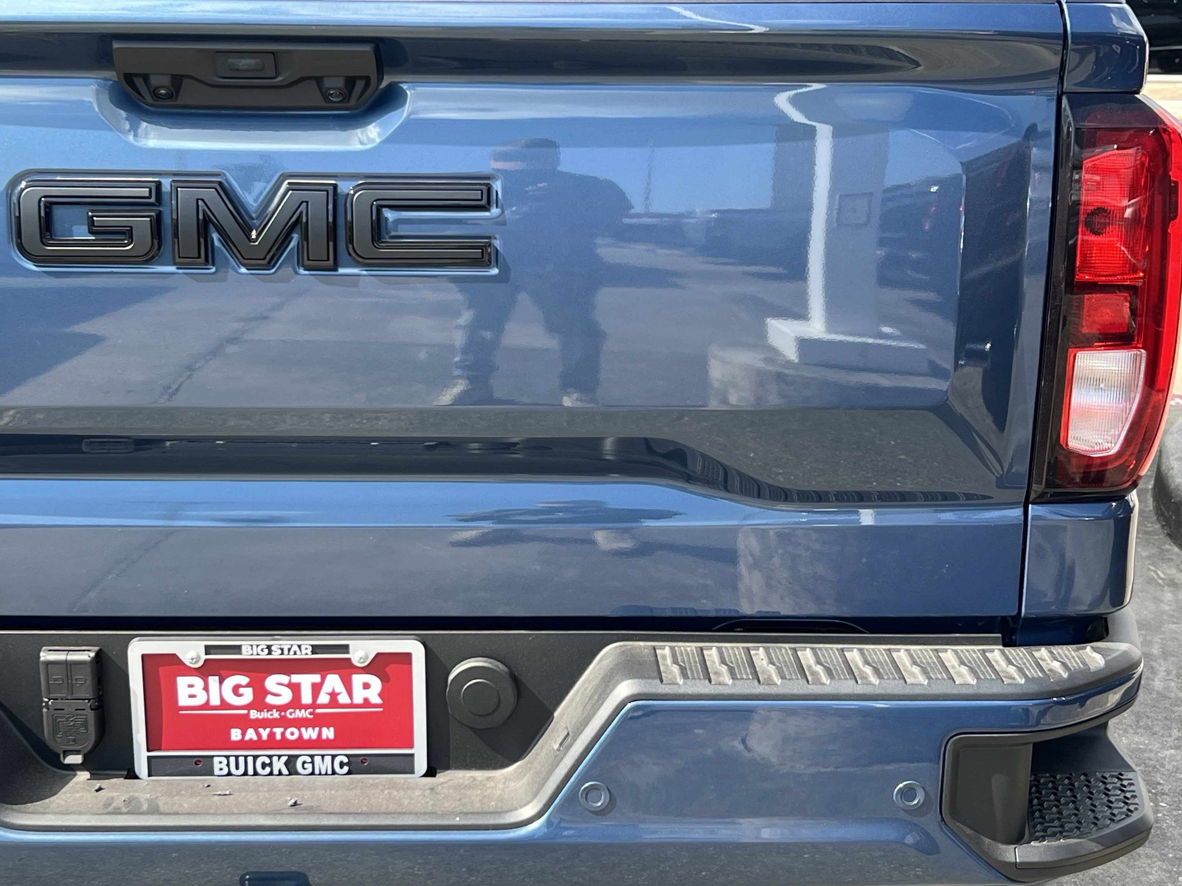 2026 Gmc Sierra 1500 Elevation photo 3