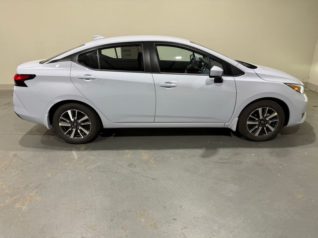 2025 Nissan Versa SV photo 8