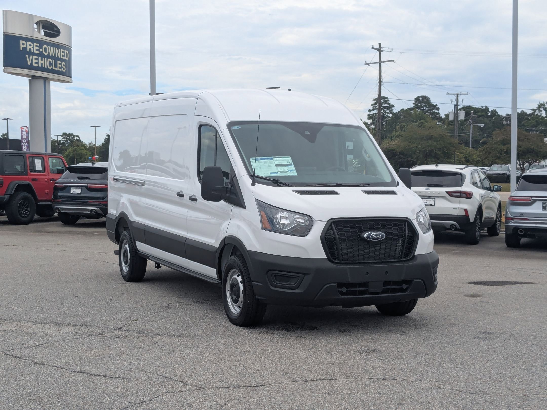 2025 Ford Transit Cargo Van photo 3