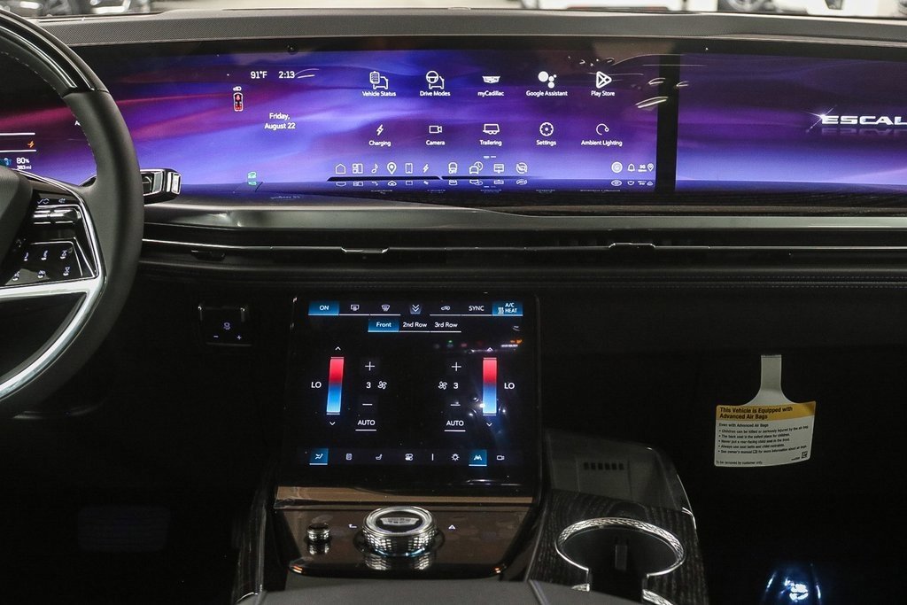2026 Cadillac Escalade IQ Luxury photo 7