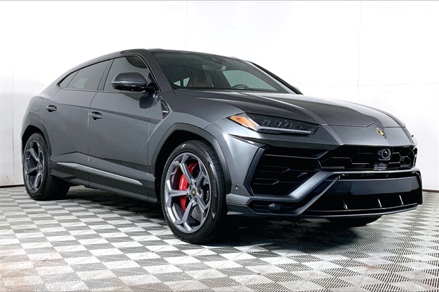 2019 Lamborghini Urus Base photo 7